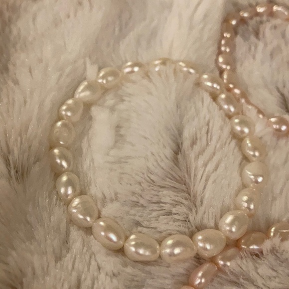 Freshwater Pearl Bracelets - Picture 5 of 5